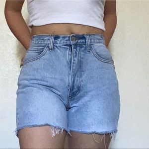 High waisted mom shorts from #brandymellvile